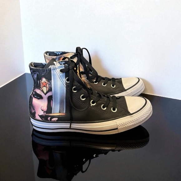 Converse DC Comics X Chuck Taylor Wonder Woman. Graphic High-Top Sneakers - Picture 5 of 10